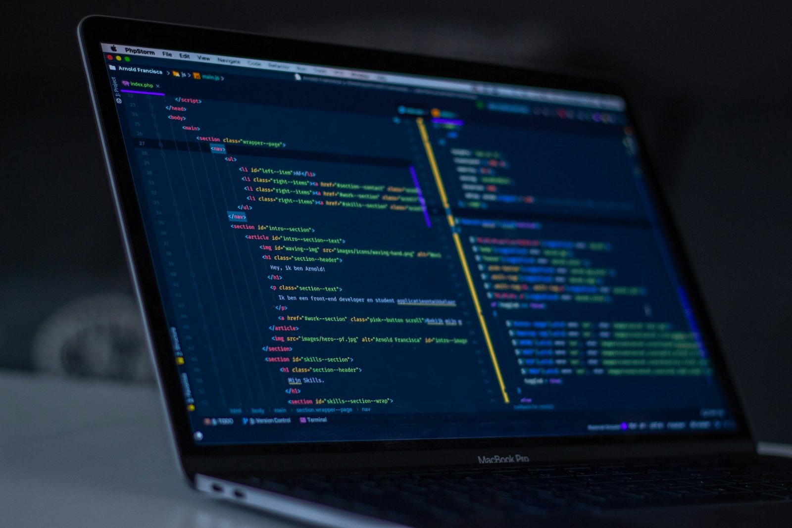 Code van een website op een scherm